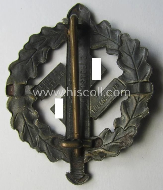 Early- (ie. mid-) war-period example of an: 'SA-Sportabzeichen in Bronze' being a very detailed and maker- (ie. 'Berg u. Nolte'-) marked example that is void of an impressed bearers'-number — image 2