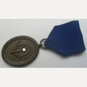 RAD (ie. 'Reichsarbeitsdienst'): 'Dienstauszeichnung 4. Stufe für Männer' as was …