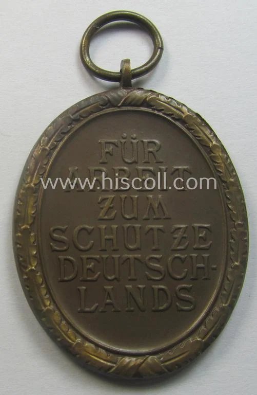 Medal-set: 'Deutsches Schutzwall Ehrenzeichen' (aka: 'Westwall'-medal) being a non-maker-marked- and/or: 'Buntmetall'-based specimen — image 8