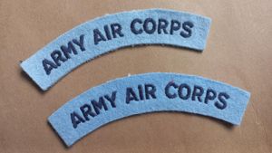 A nice full matching set of Army Air Corps shoulder …