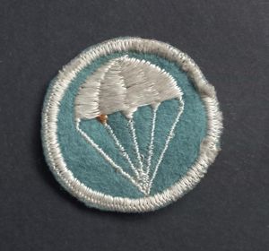 A attractive (British made) US Airborne Parachute Infantry cap patch …