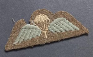 A nice mid war period and un-issued standard British parachute …