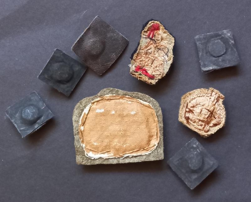 A nice small selection of British Army rank insignia — image 2