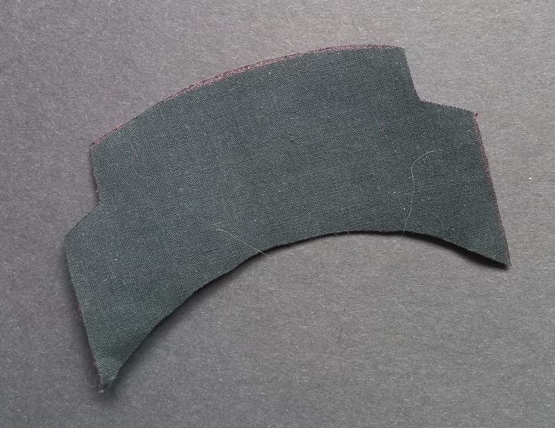 A very attractive and sought after (British made Calico Printers) Canadian Le Regiment de la Chaudiere printed shoulder title — image 2