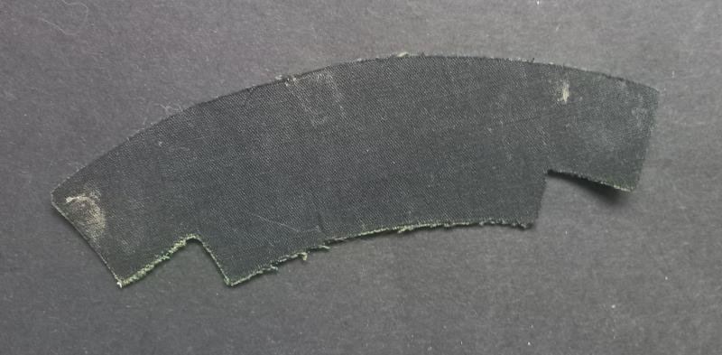 A nicely (un-issued printed British made) Canadian Lorne Scots shoulder title — image 2