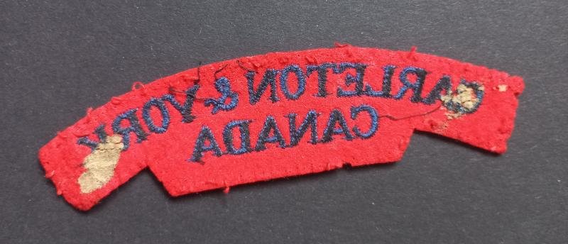 A superb issued (British made) Canadian Carleton & York Regiment embroided - paste i.e glue backing - shoulder title — image 2