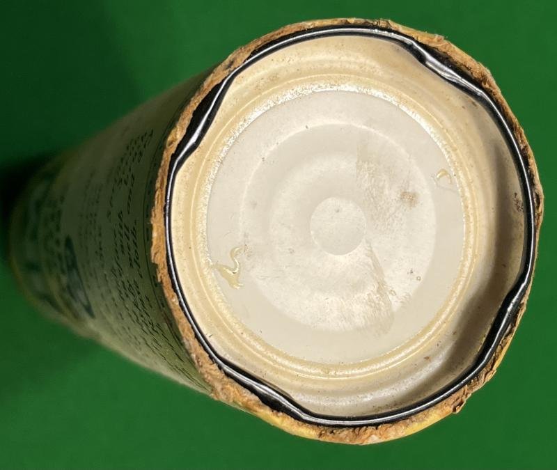 Wartime canister of ' Vim '. — image 5