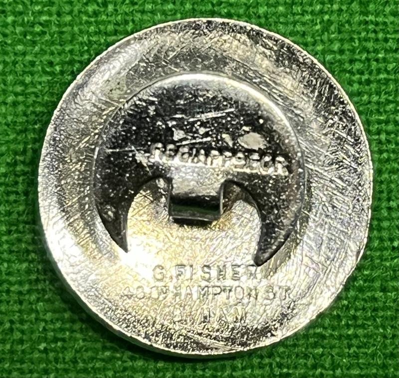 ' I Carry On ' Lapel badge. — image 2