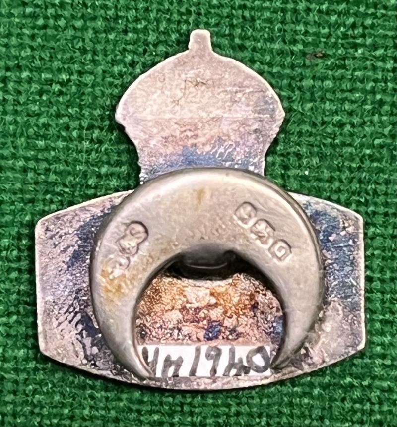 Home Guard silver lapel badge. — image 2