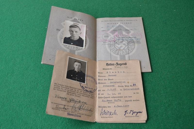 Hitler Youth Sports Book and Ausweis. — image 2