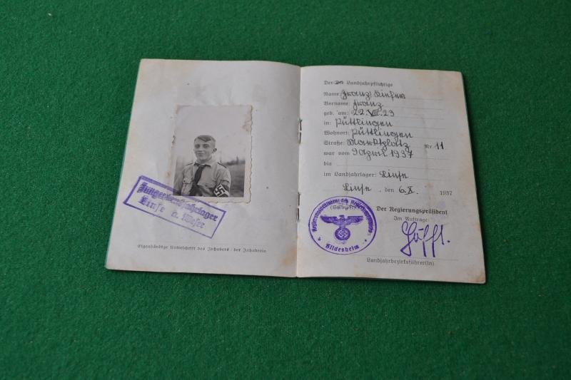 HJ 1937 Landjahe Pass. — image 2