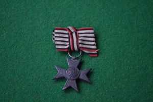 War Service Cross.