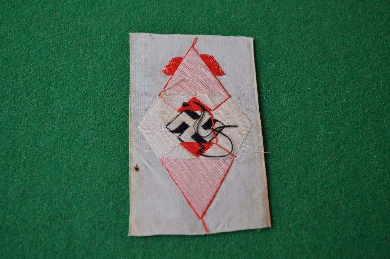 Hitler Youth Sports Vest Badge. — image 2