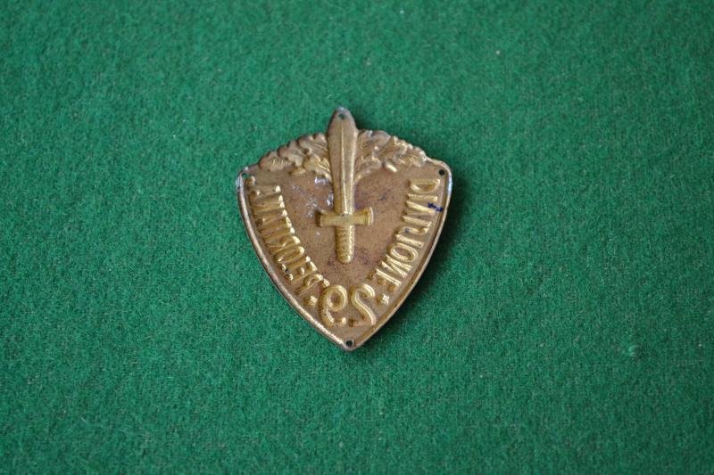 Italian Fascist Badge. — image 2