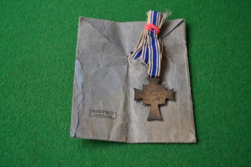 Mothers Cross. — image 2