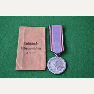 Luftschutz Medal.
