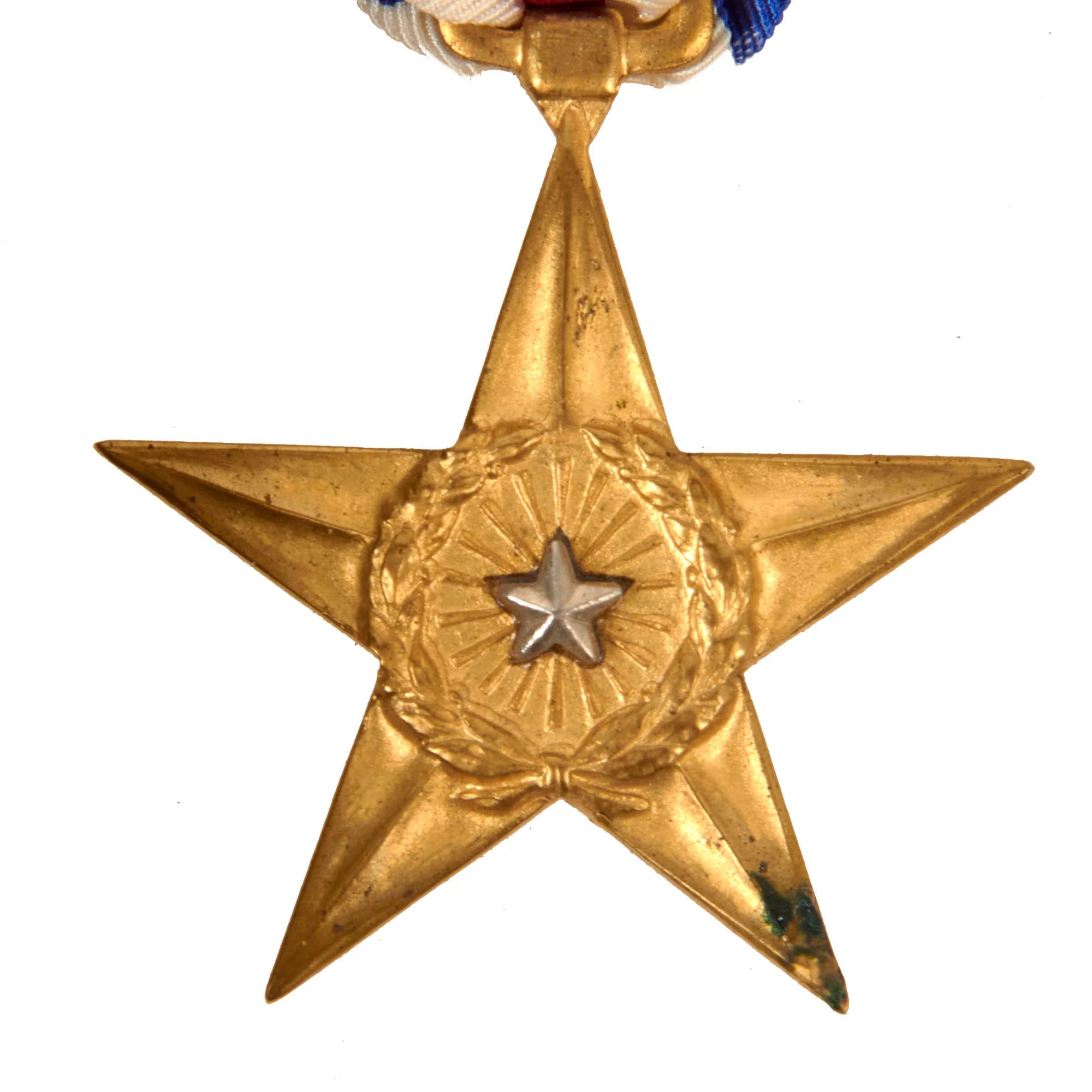 Original U.S. WWII Silver Star Medal With Ruptured Duck Buttonhole Pin & Correct Presentation Case — image 3