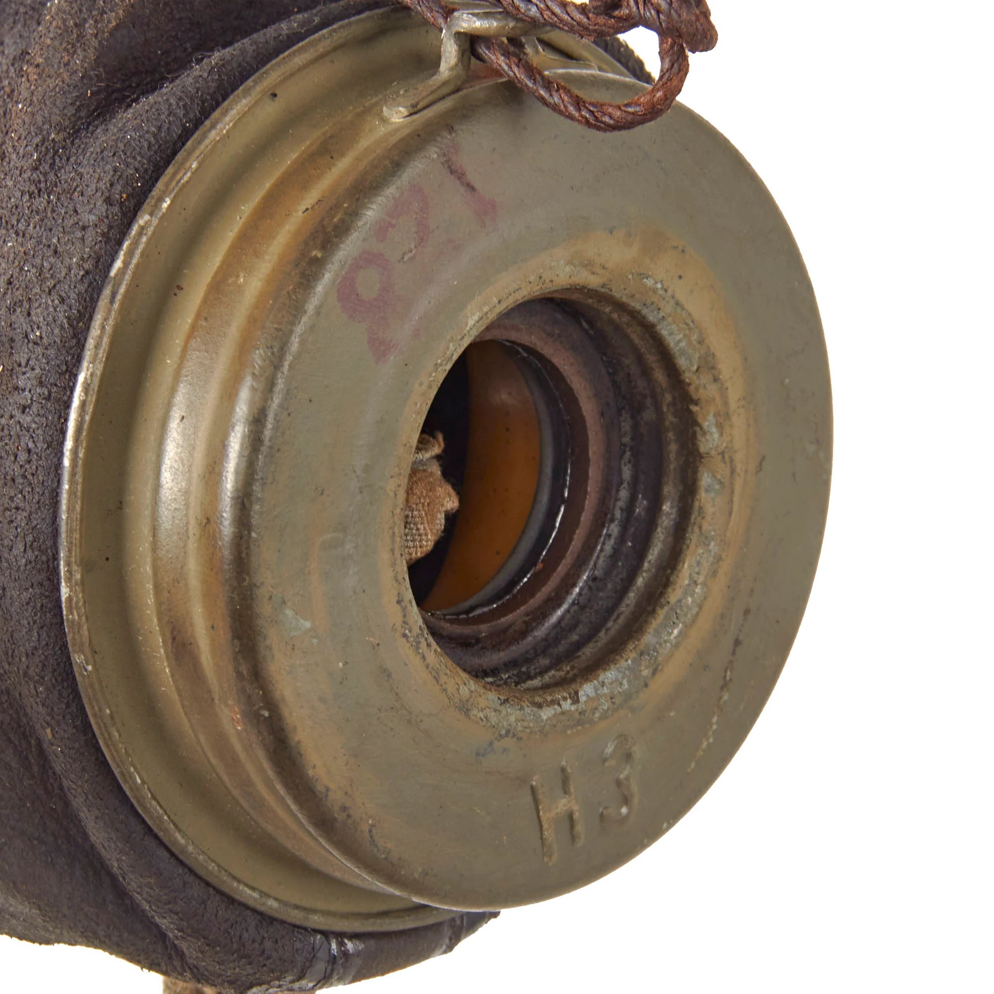 Original Imperial German WWI M1917 Ledermaske Gas Mask in Gummimaske Canister with Replica Carrying Strap — image 15