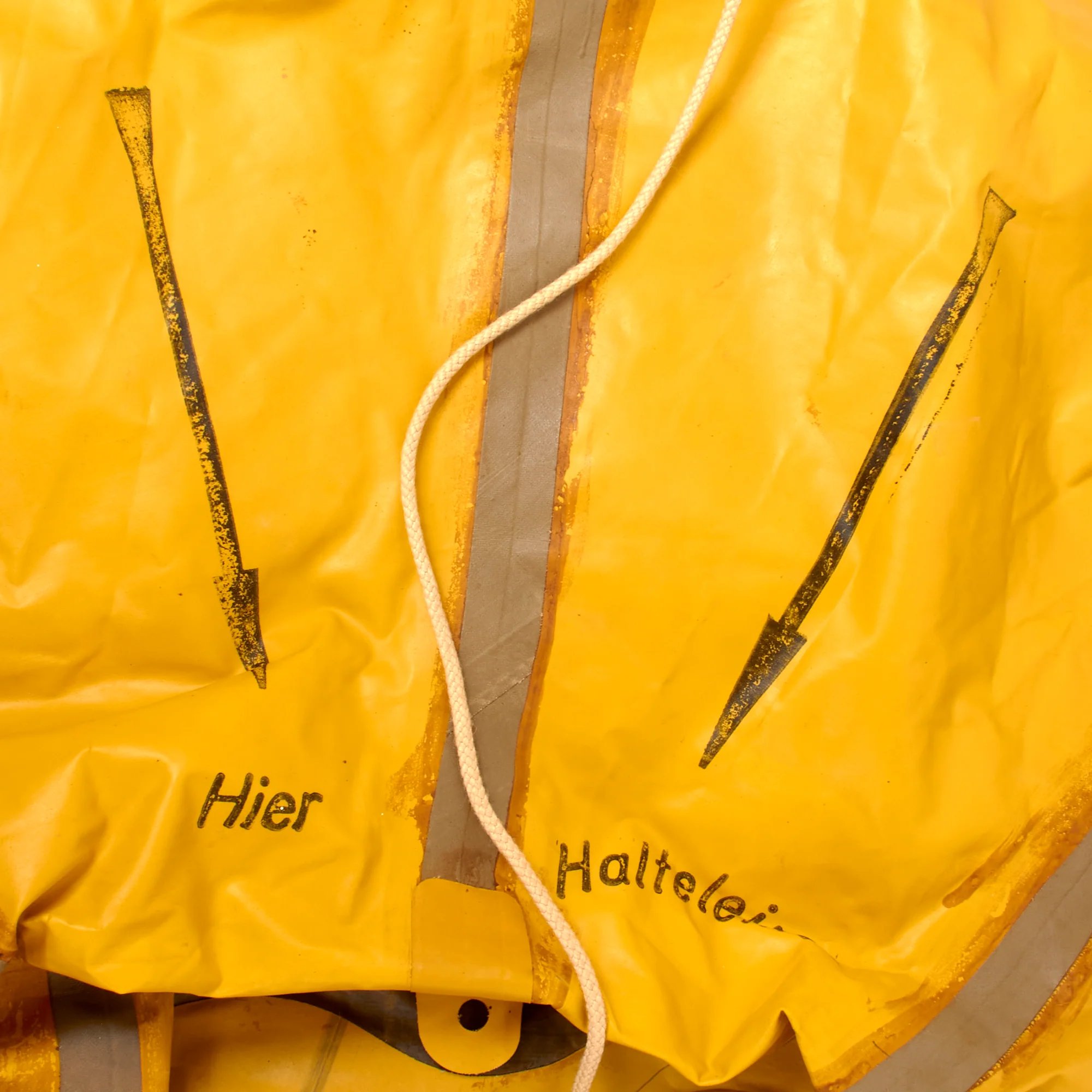 Original German WWII Unissued Luftwaffe Einmannshlauchboot Rubber Survival Dinghy Single Person Inflatable Boat by Klepper-Werke of Rosenheim with Collapsible Oar, Emergency Petrol & Water Canteens and Other Accessories — image 21