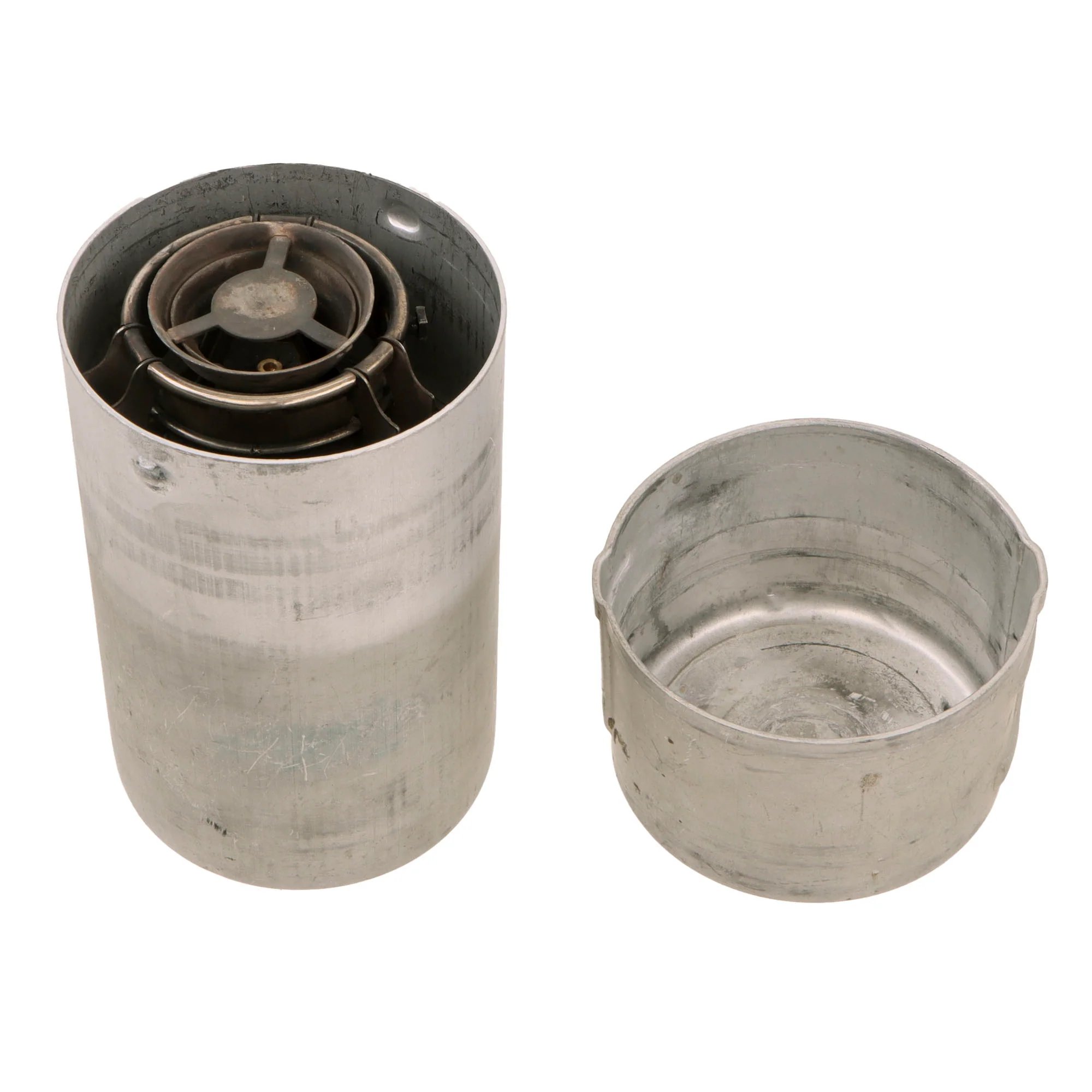 Original WWII U.S. Issue Coleman Gasoline Camp Stove in Bayonet 'F' Canister - Dated 1945 — image 8