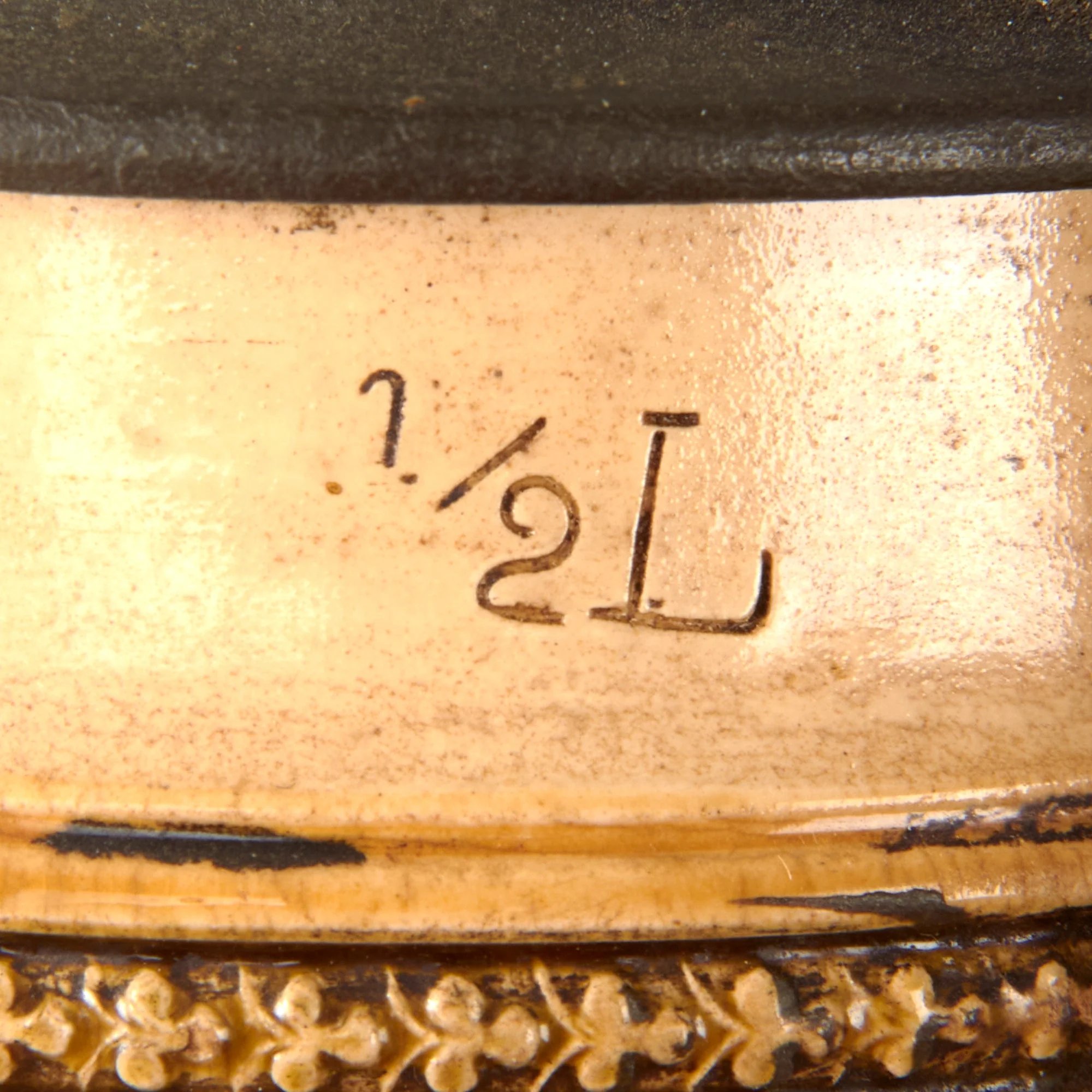 Original Imperial German Pre-WWI Saxony Dragoner-Regiment „König Albert von Sachsen' (Ostpreußisches) Nr. 10 Lidded Beer Stein by Niettlach - Dated 1895 — image 4