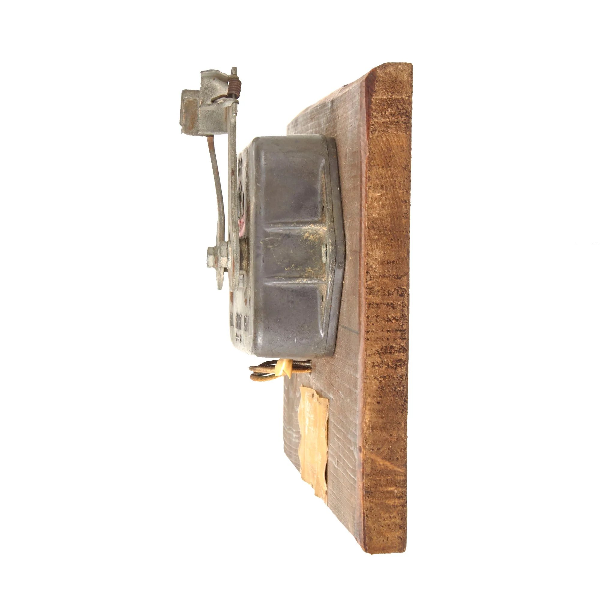 Original U.S. WWII B-17 42-3544 'Stars and Stripes' Recovered Bomb Switch on Period Mount with Provenance Note - Crashed January 5th, 1944 — image 6