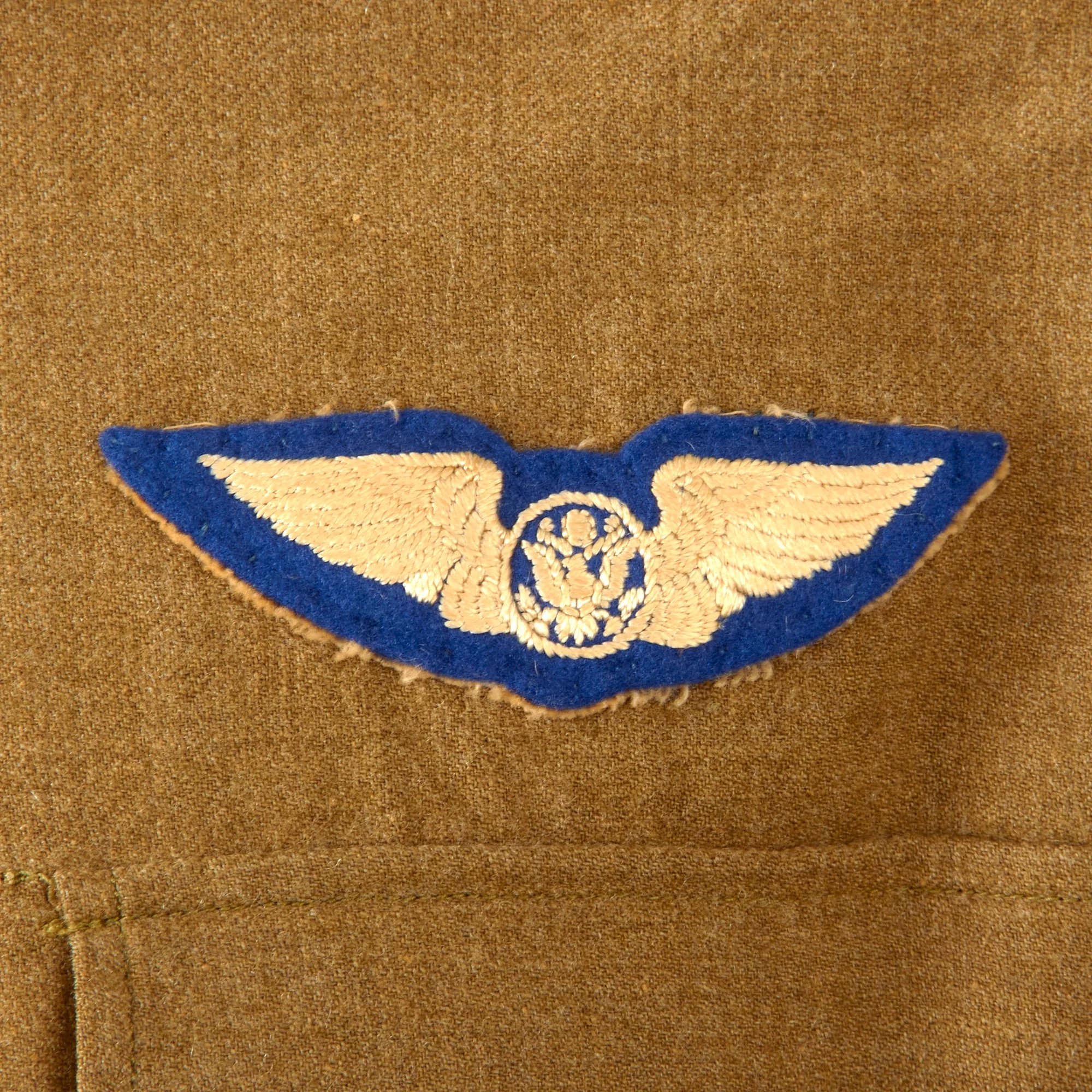 Original U.S. WWII 9th Air Force Airborne Troop Carrier Communications Specialist Uniform Jacket & Shirt with Aircrew Wings and Bullion Patch — image 17