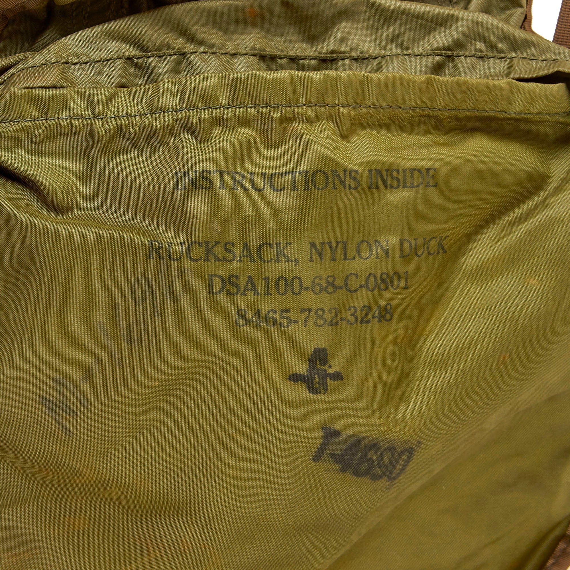 Original U.S. Vietnam War Early 1966 Model Lightweight Rucksack Frame - Dated 1968 - Complete — image 4