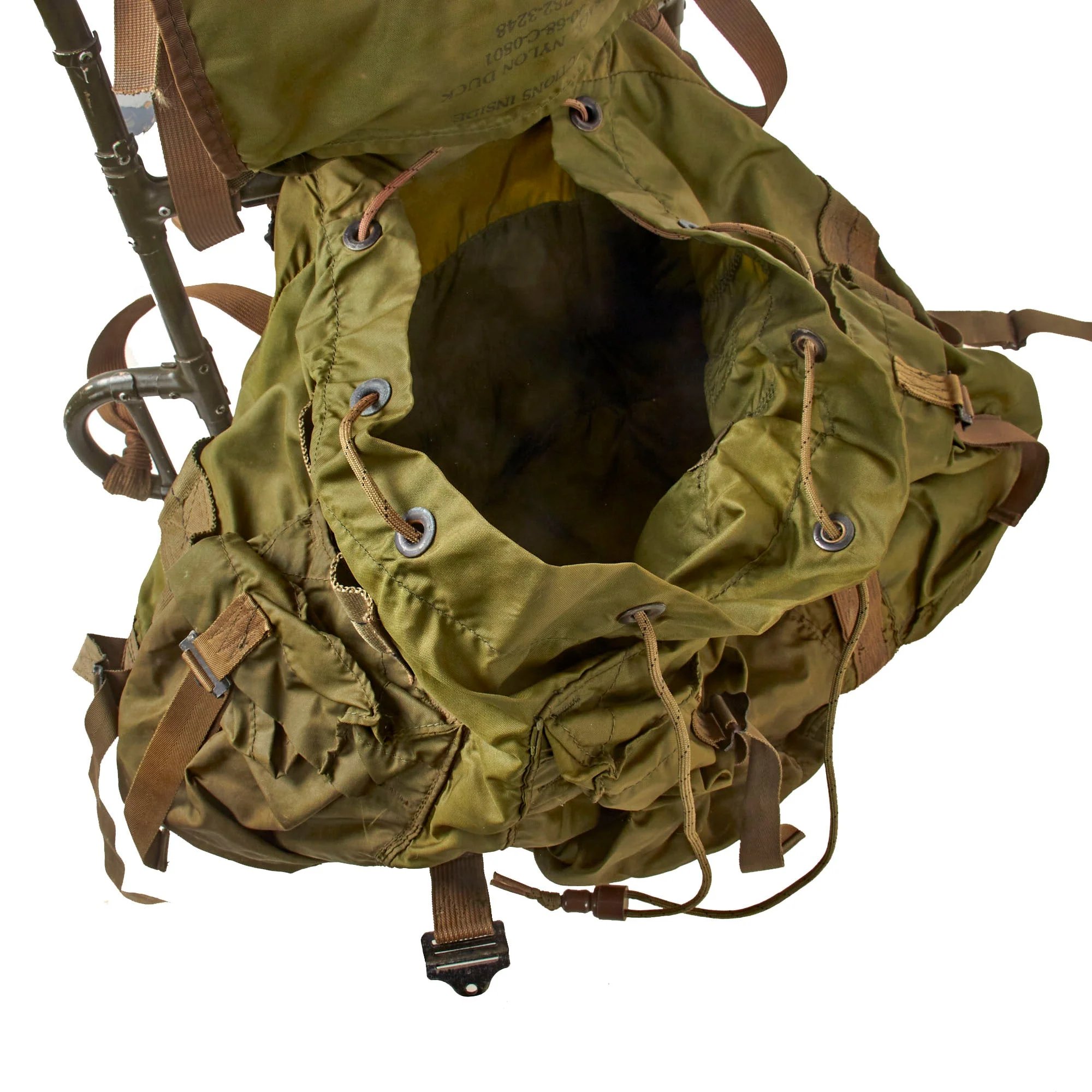 Original U.S. Vietnam War Early 1966 Model Lightweight Rucksack Frame - Dated 1968 - Complete — image 8