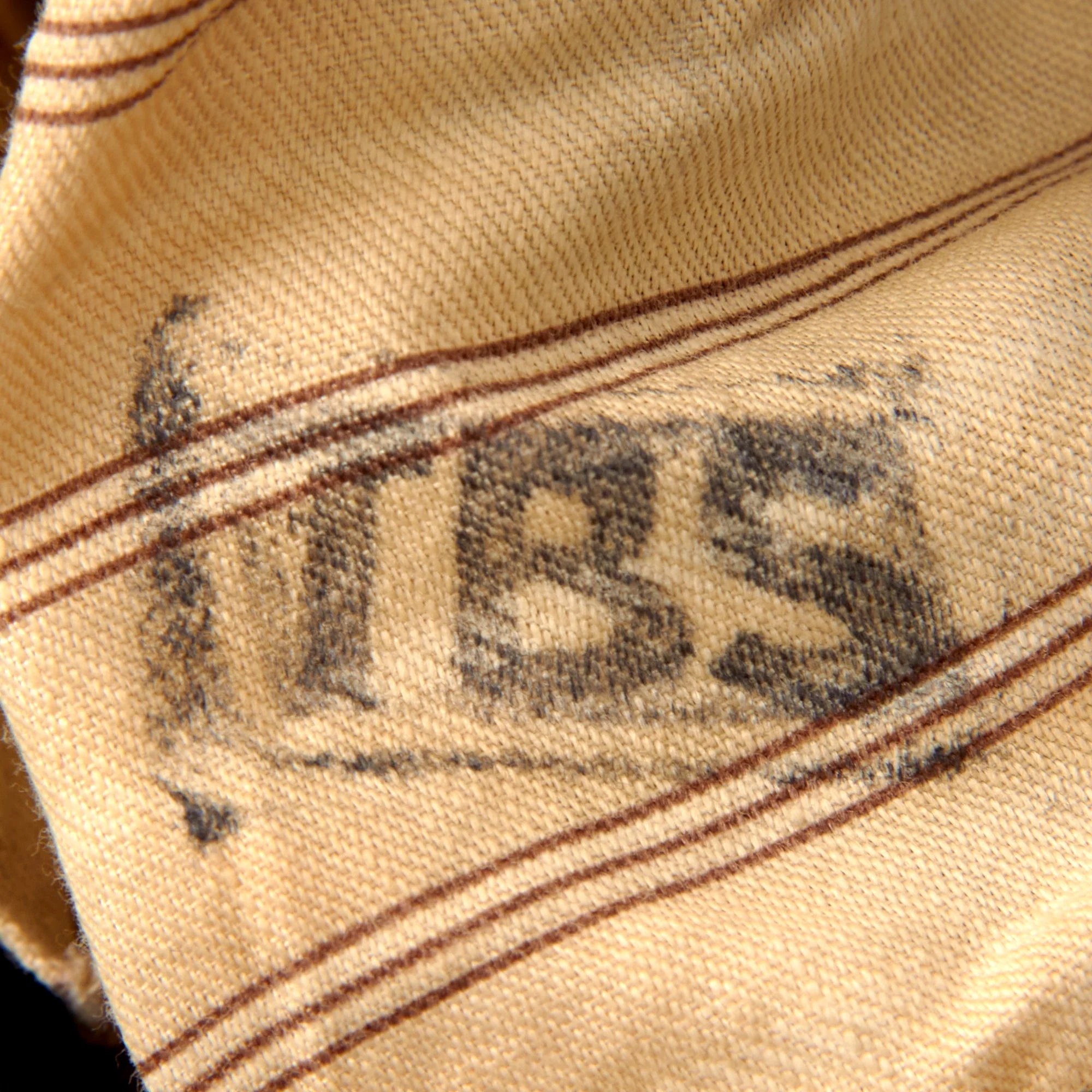 Original French Pre-WWI Army Officer's 2e Régiment d'Artillerie 2nd Field Artillery Regiment Lieutenant's Uniform Tunic with Great Markings — image 6