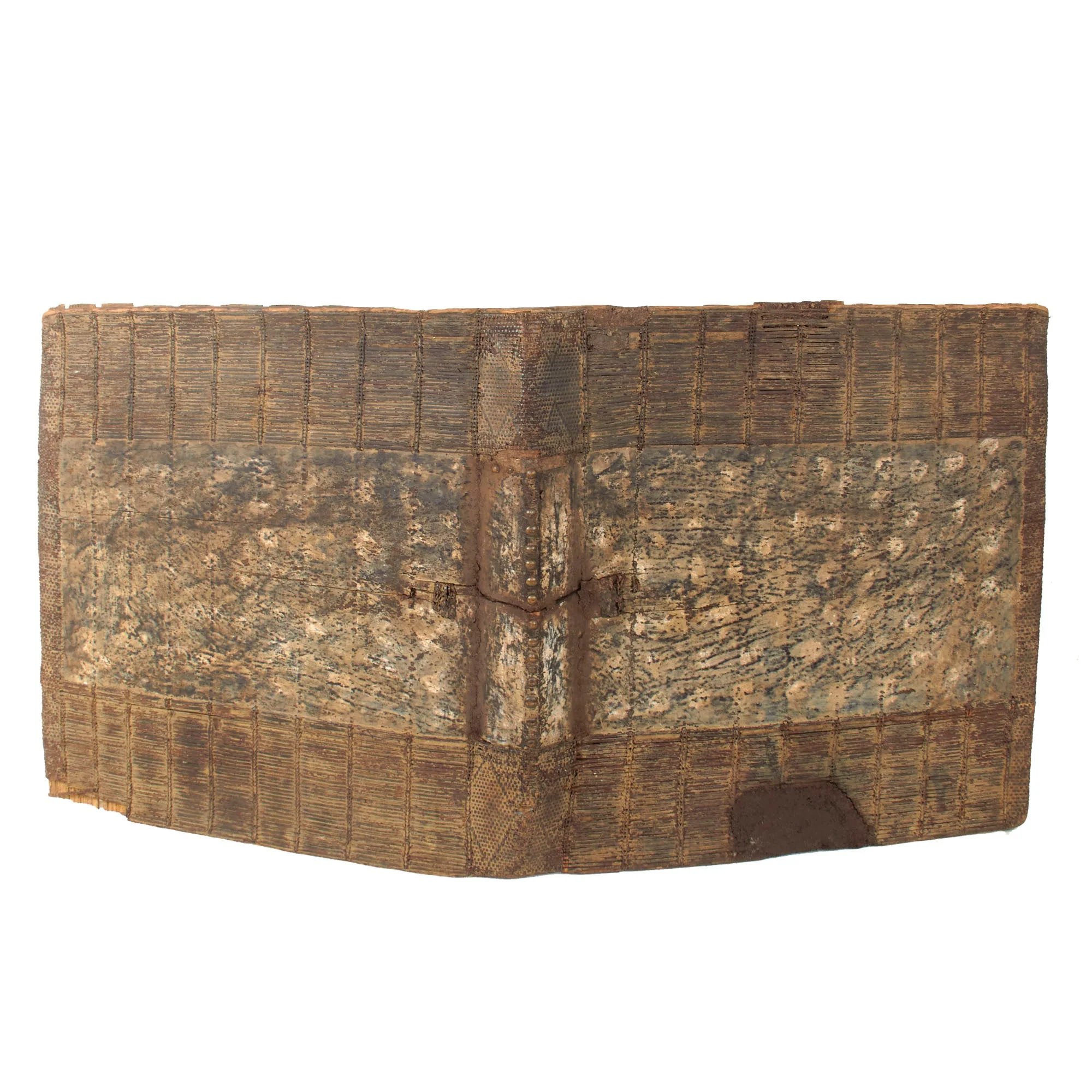 Original Belgian Congo Late 19th Century Wide Woven Fiber Shield - 24 ½ x 41' — image 3