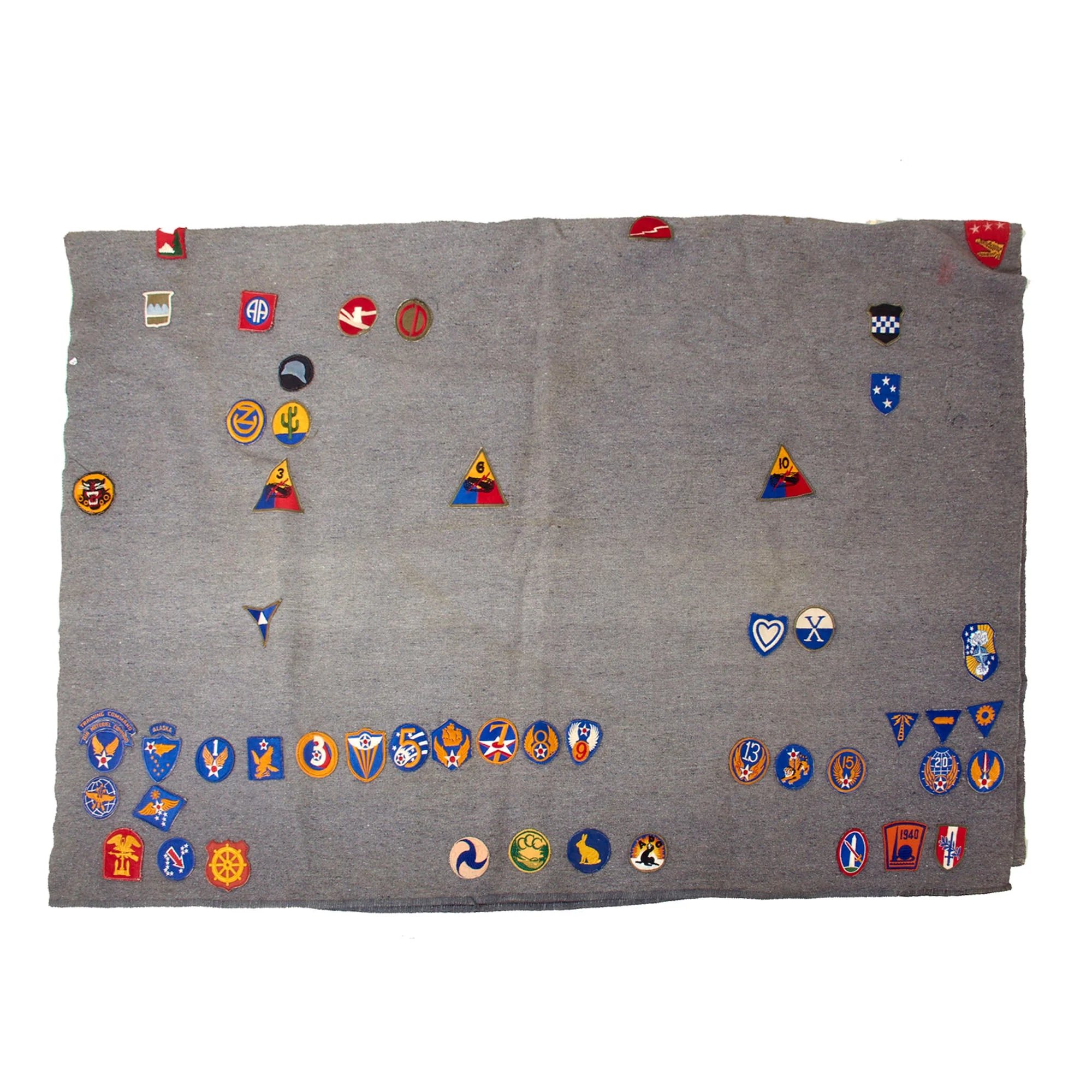 Original U.S. WWII Captured Japanese Naval Landing Forces Issue 130-Patch Souvenir Patch Blanket with Data Tag - 60 x 84' — image 3