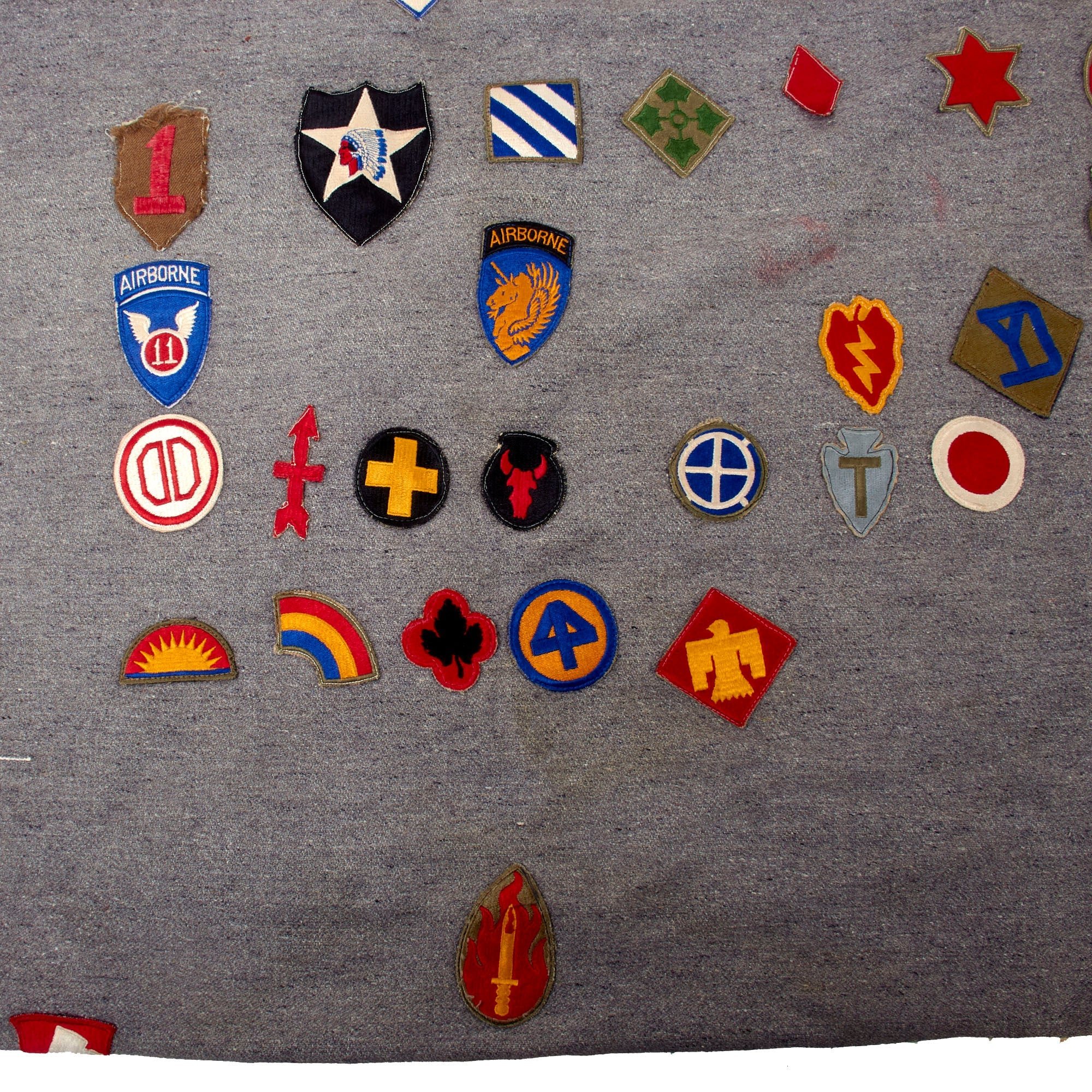 Original U.S. WWII Captured Japanese Naval Landing Forces Issue 130-Patch Souvenir Patch Blanket with Data Tag - 60 x 84' — image 9