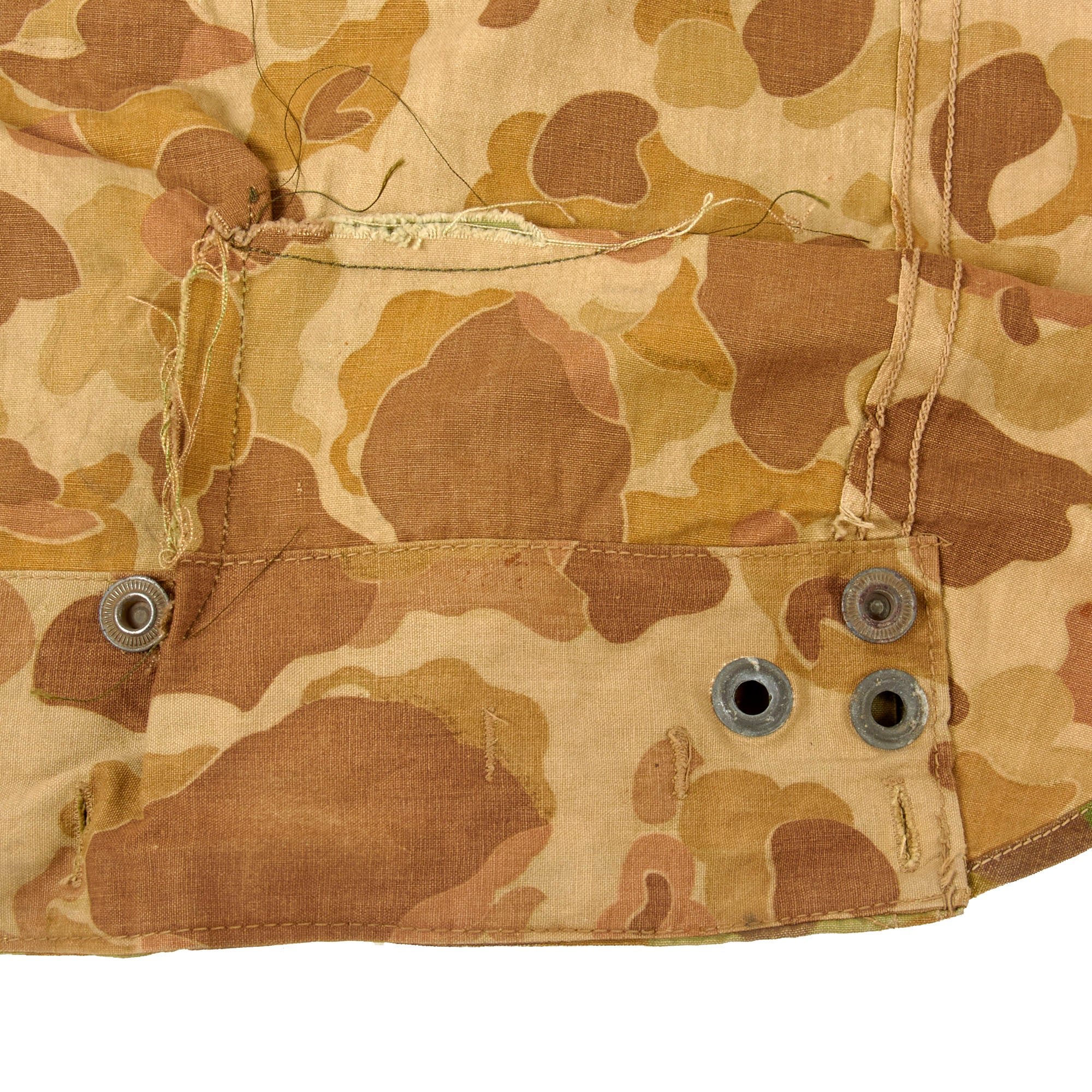 Original U.S. WWII USMC 1944-Dated 'Frogskin' Shelter Half Poncho by Powers & Co with Collapsible Tent Pole & Pegs - Reversible Camouflage — image 2