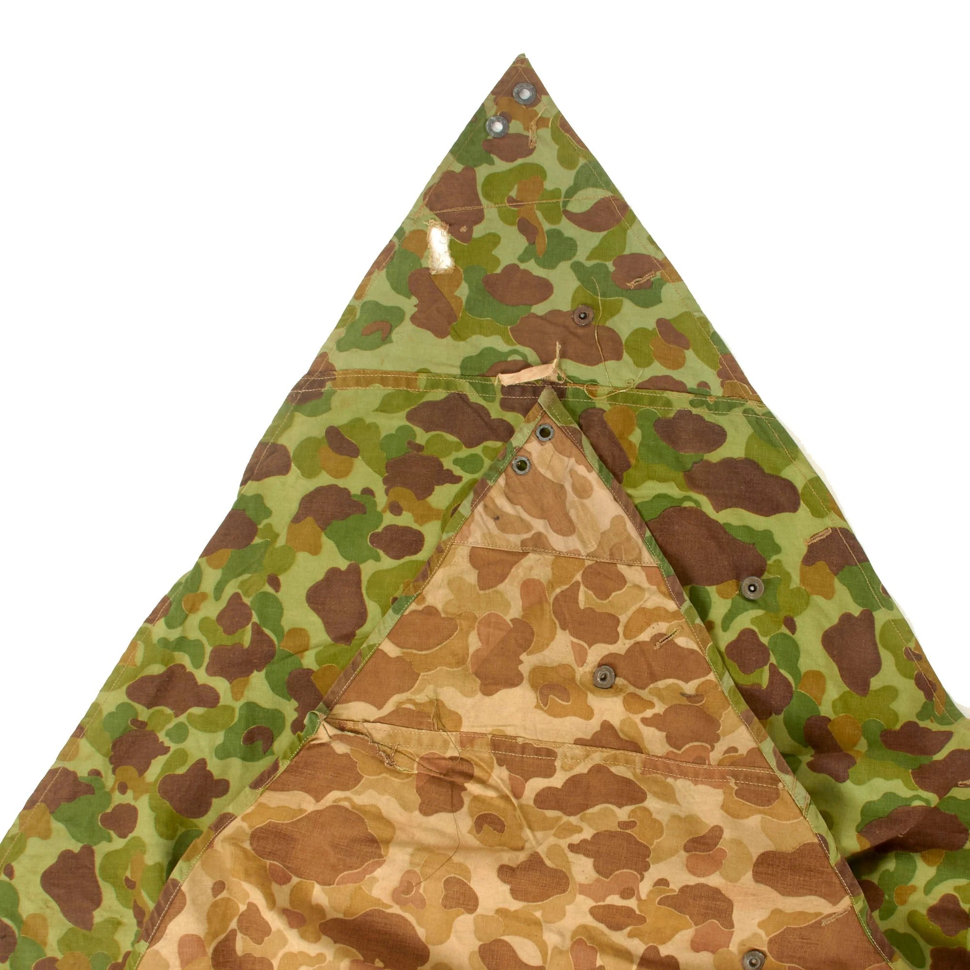 Original U.S. WWII USMC 1944-Dated 'Frogskin' Shelter Half Poncho by Powers & Co with Collapsible Tent Pole & Pegs - Reversible Camouflage — image 4