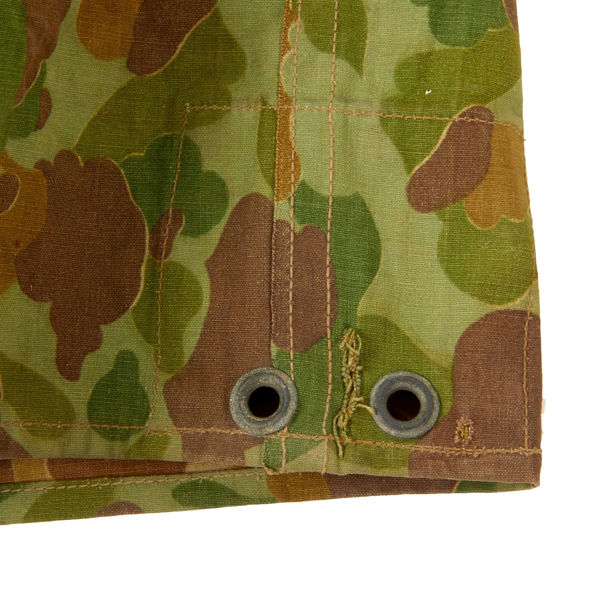 Original U.S. WWII USMC 1944-Dated 'Frogskin' Shelter Half Poncho by Powers & Co with Collapsible Tent Pole & Pegs - Reversible Camouflage — image 6