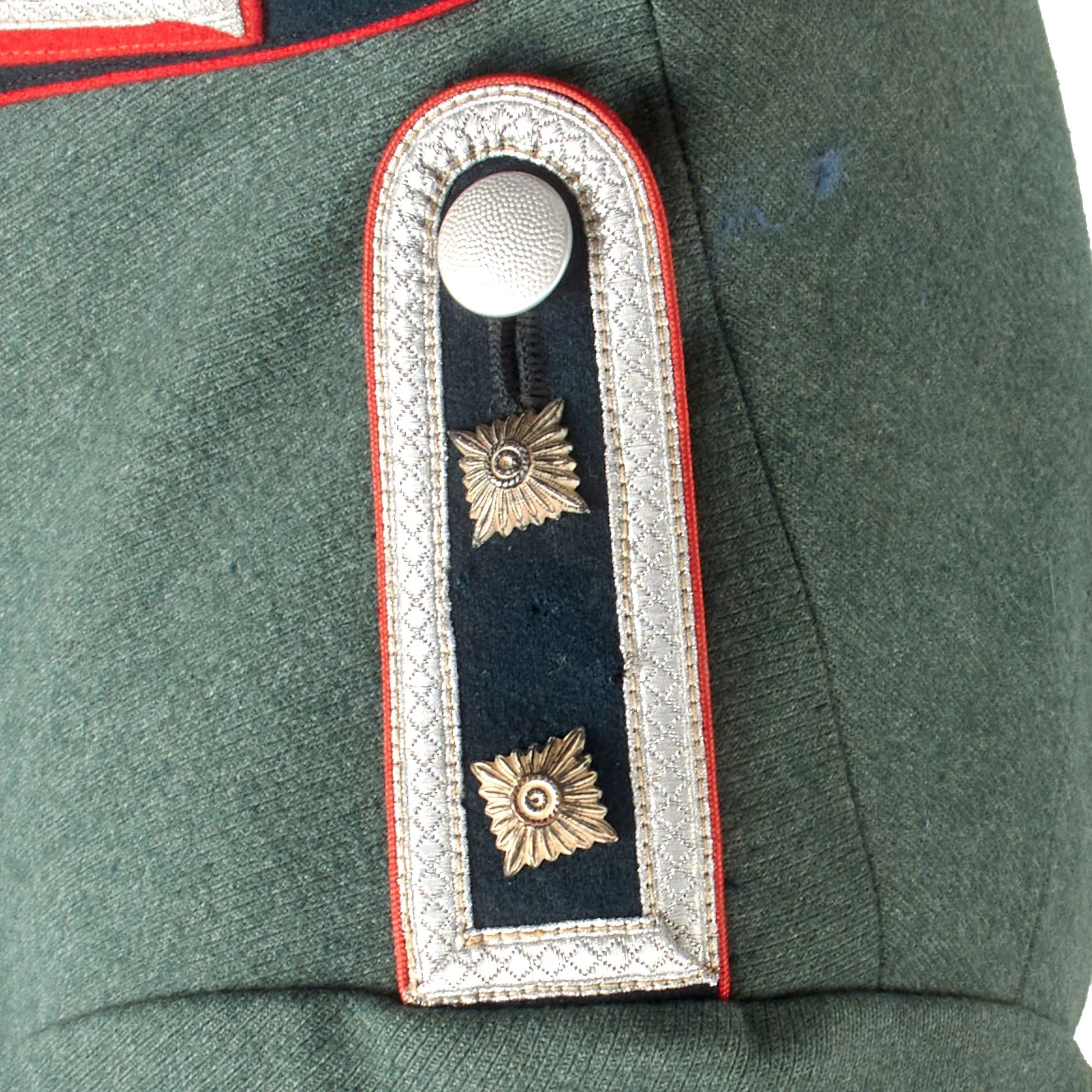 Original German WWII Named Heer Army Artillery Oberfeldwebel NCO M35 Waffenrock Dress Tunic by Kuhn & Nupnau with Medal Bar — image 11