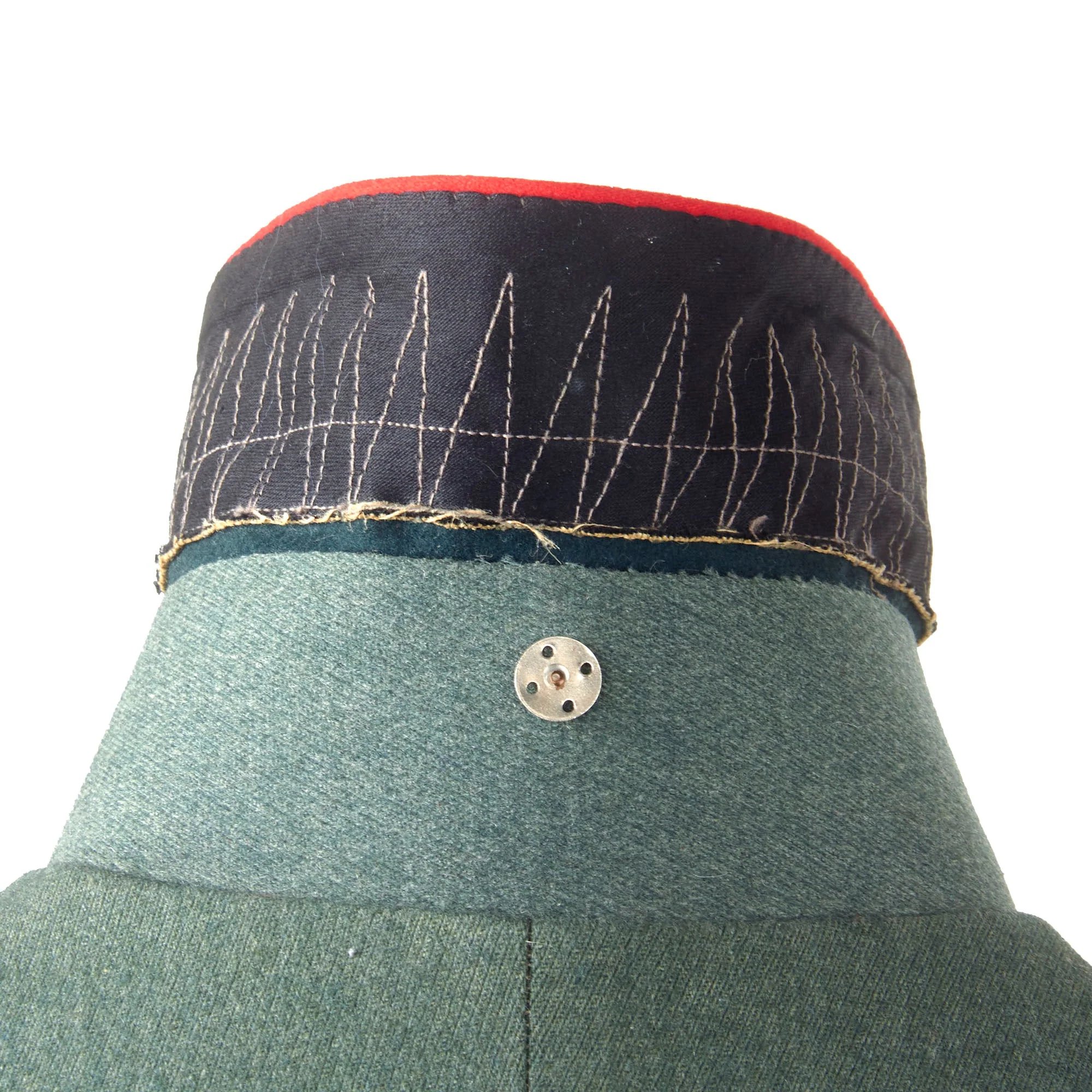 Original German WWII Named Heer Army Artillery Oberfeldwebel NCO M35 Waffenrock Dress Tunic by Kuhn & Nupnau with Medal Bar — image 17