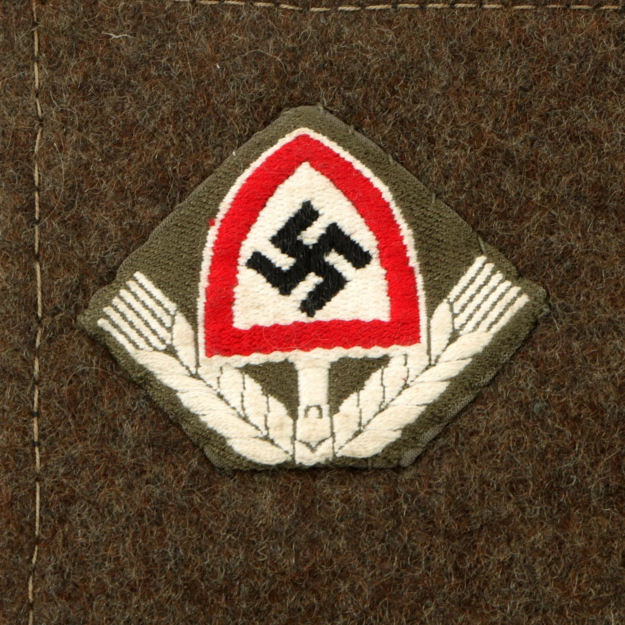 Original German WWII Reichsarbeitsdienst RAD Labor Service Insignia Grouping Attached to Uniform Fabric — image 4