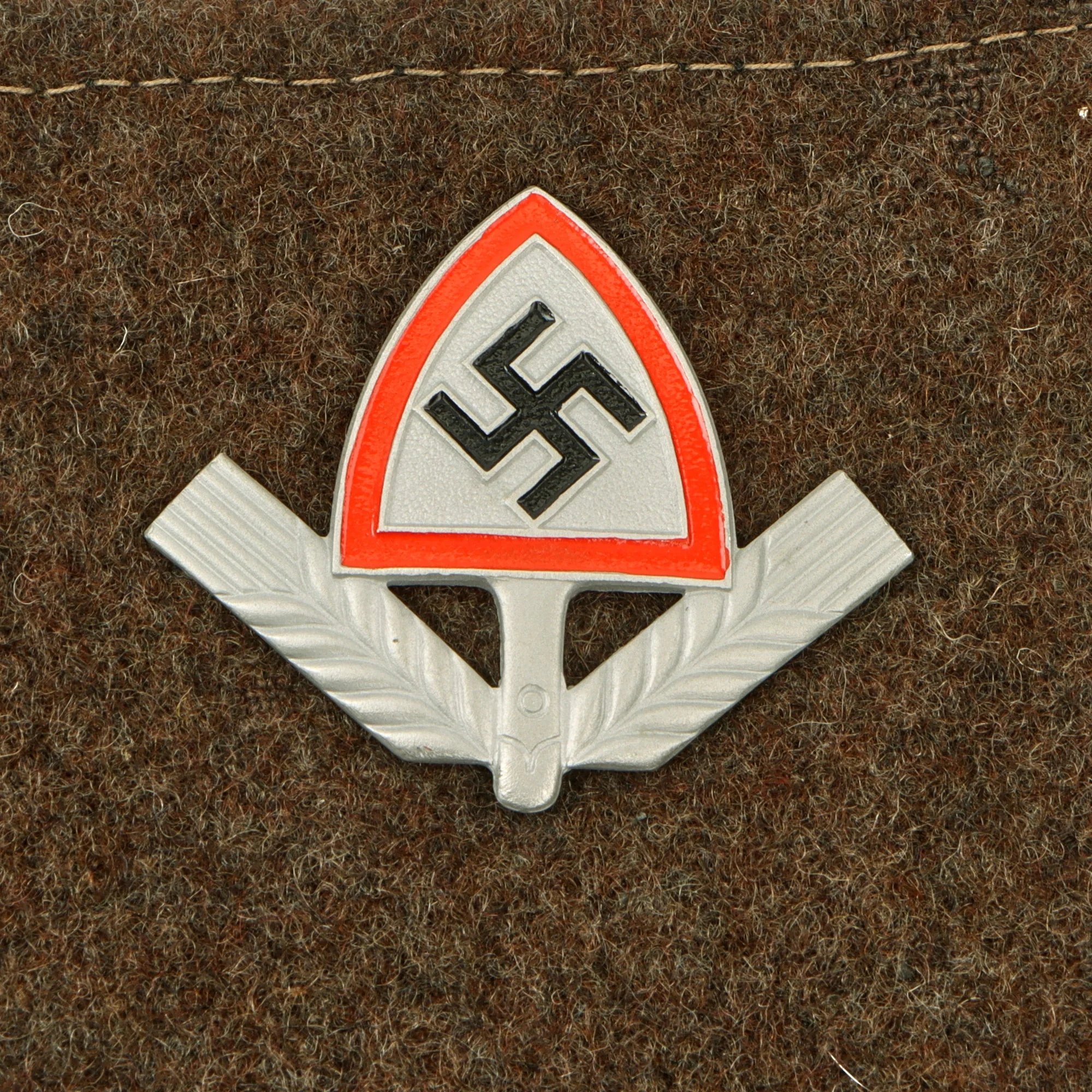 Original German WWII Reichsarbeitsdienst RAD Labor Service Insignia Grouping Attached to Uniform Fabric — image 5