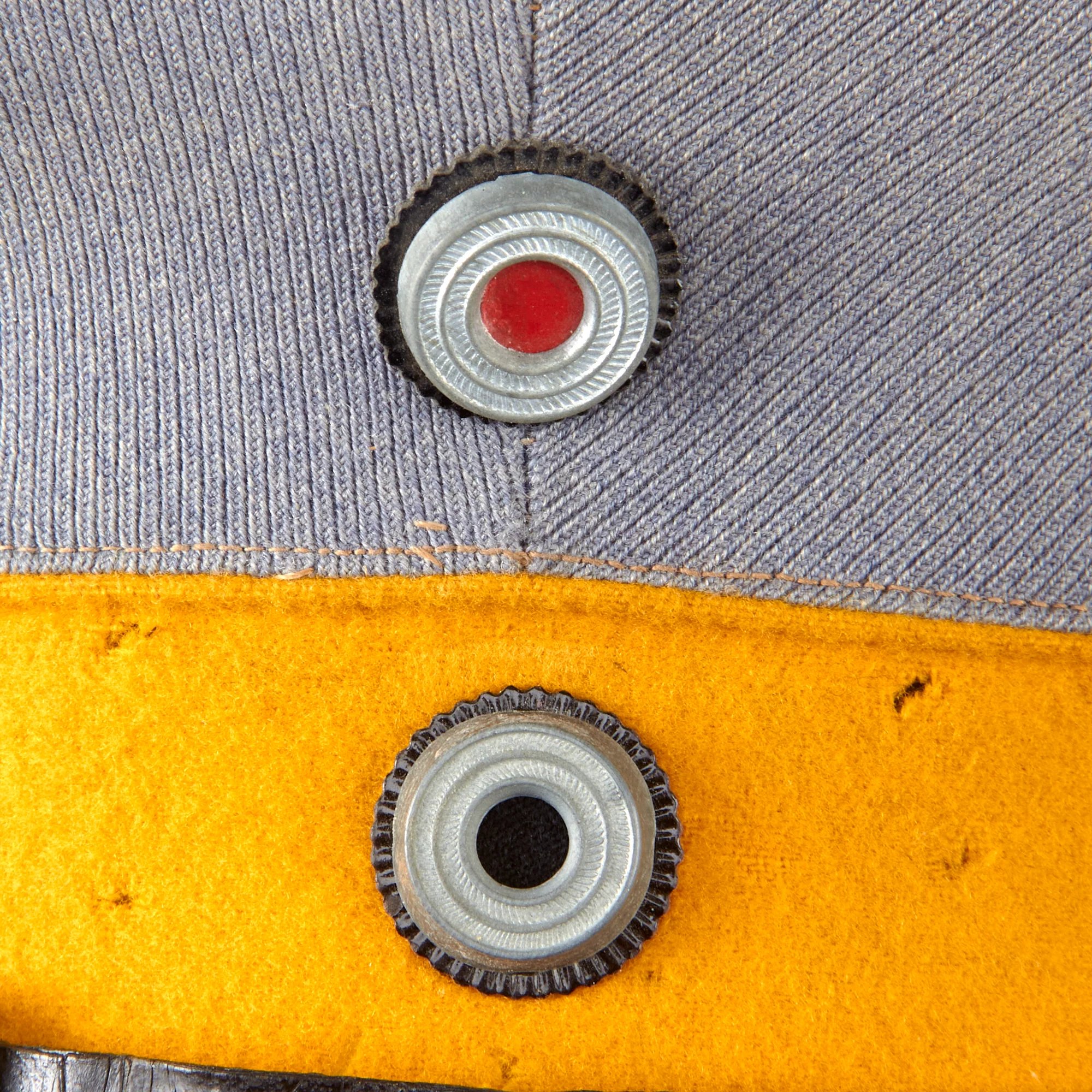 Original Imperial German WWI Dragoner-Regt. von Bredow (1. Schlesisches) Nr.4 (Lüben) V Armee Korps Visor Cap with Chinstrap - Rare - Size 59 — image 3