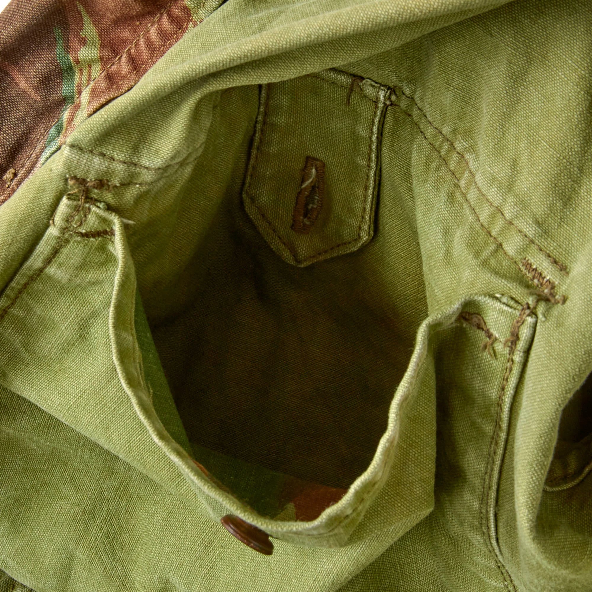 Original French First Indochina War Era TAP 47/52 Camouflage Parachute Smock - Dated 1952 — image 10