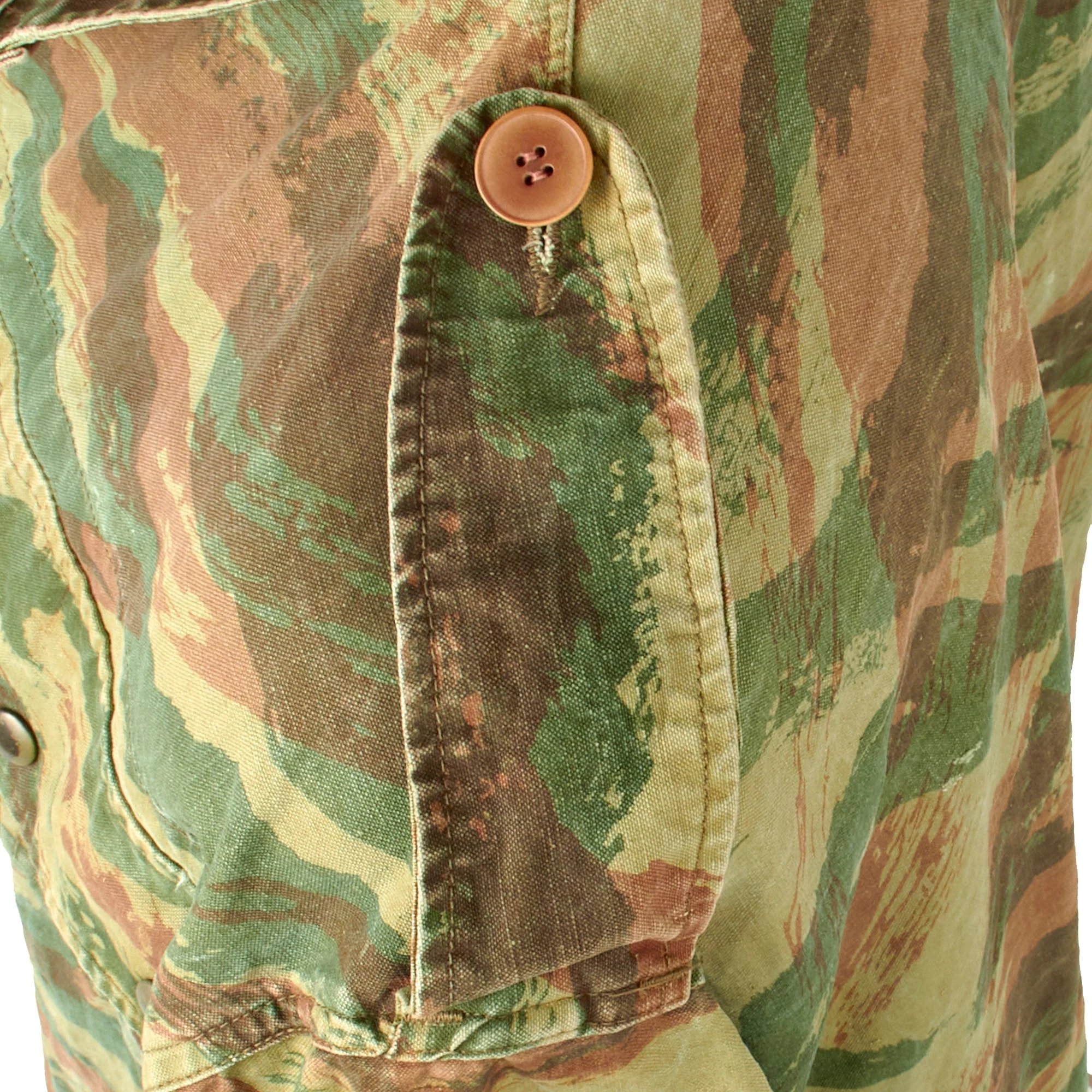 Original French First Indochina War Era TAP 47/52 Camouflage Parachute Smock - Dated 1952 — image 4