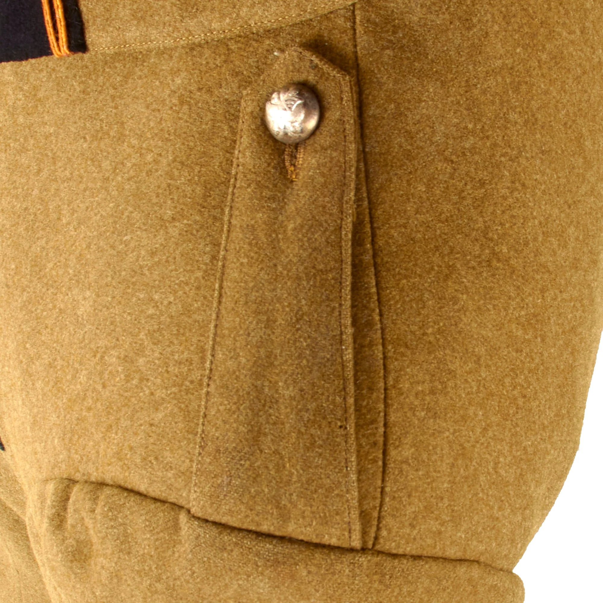 Original French WWII 502nd Tank Regiment Régiment de Chars de Combat Lieutenant Officer's Uniform Tunic with Ribbon Bar — image 9