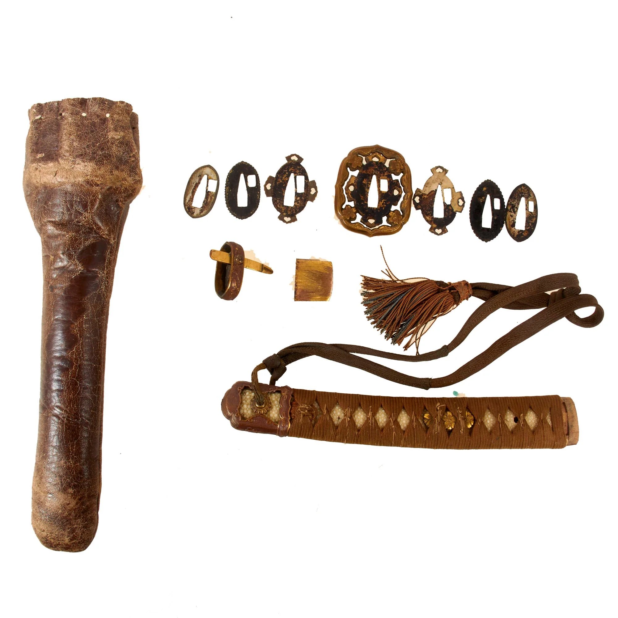 Original WWII Japanese Type 98 Shin-Gunto Katana with Handmade Edo Period Blade, Leather Handle Cover, Steel Scabbard, and Company Grade Tassel — image 4