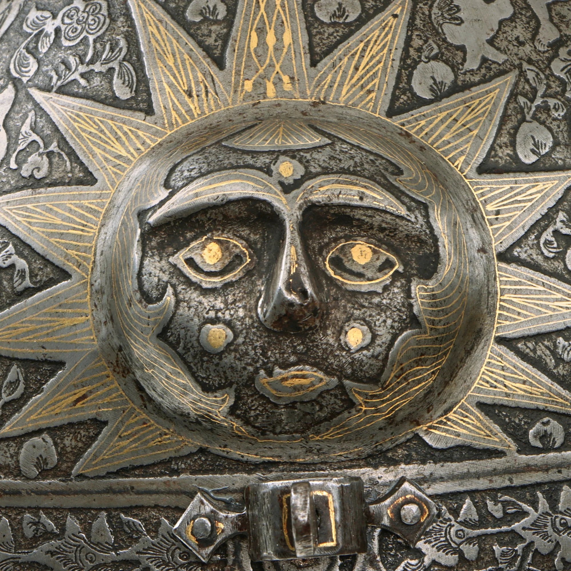 Original Magnificent North Indian Gold Inlaid Kulah Khud Spiked Sun Face War Helmet with Museum Catalog Tag - Circa 1800 — image 3