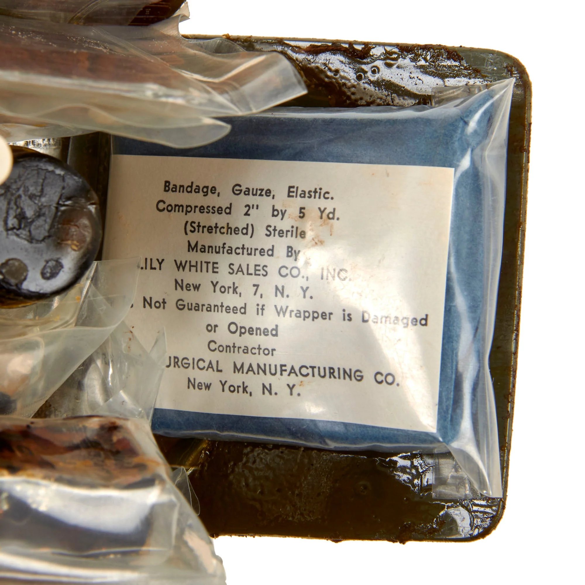 Original U.S. Vietnam War Special Forces Hot / Wet Individual Survival First Aid Kit in Original Belt Pouch — image 7