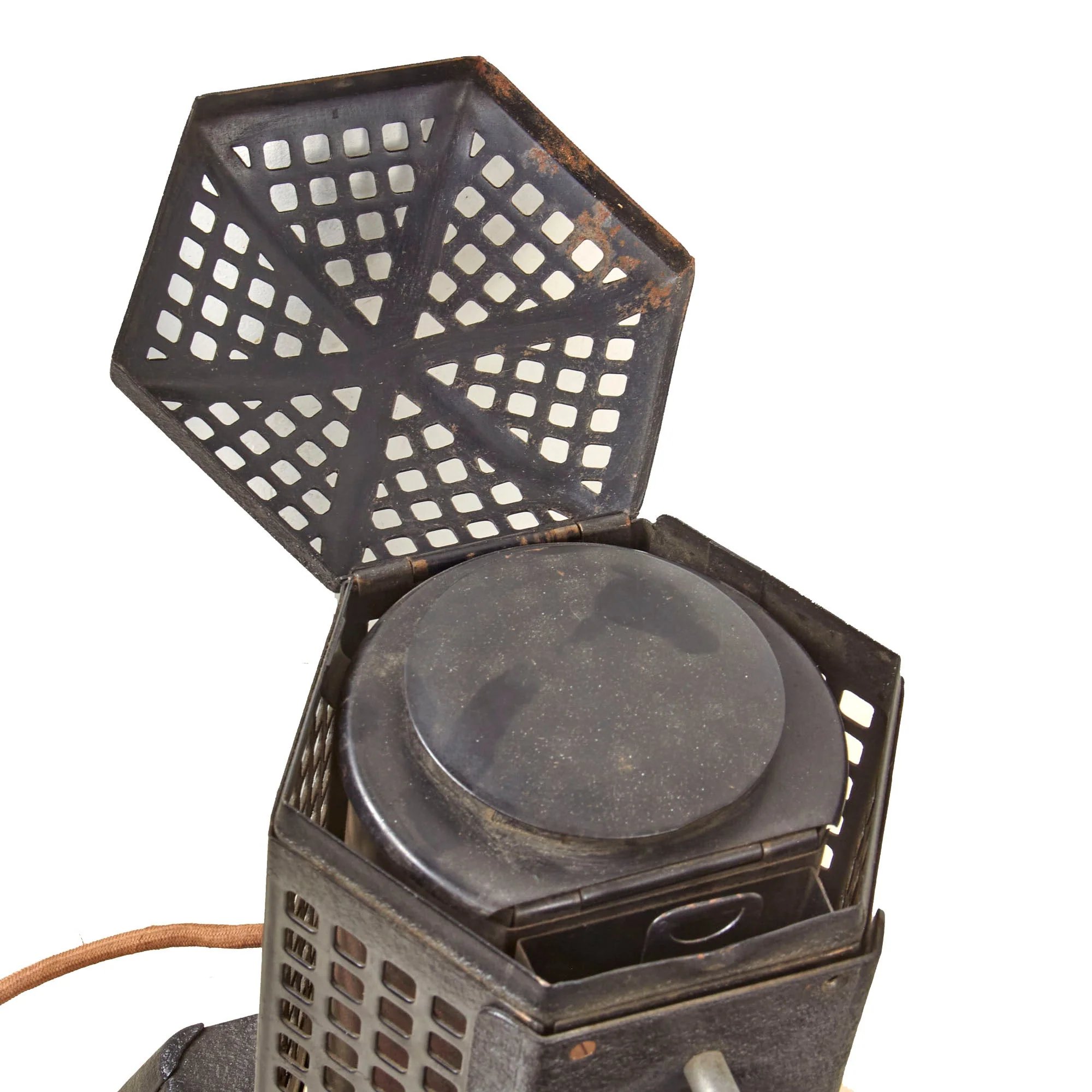 Original German WWII Era Filmosto-Projektion Dresden Projector with Intact Plug — image 9