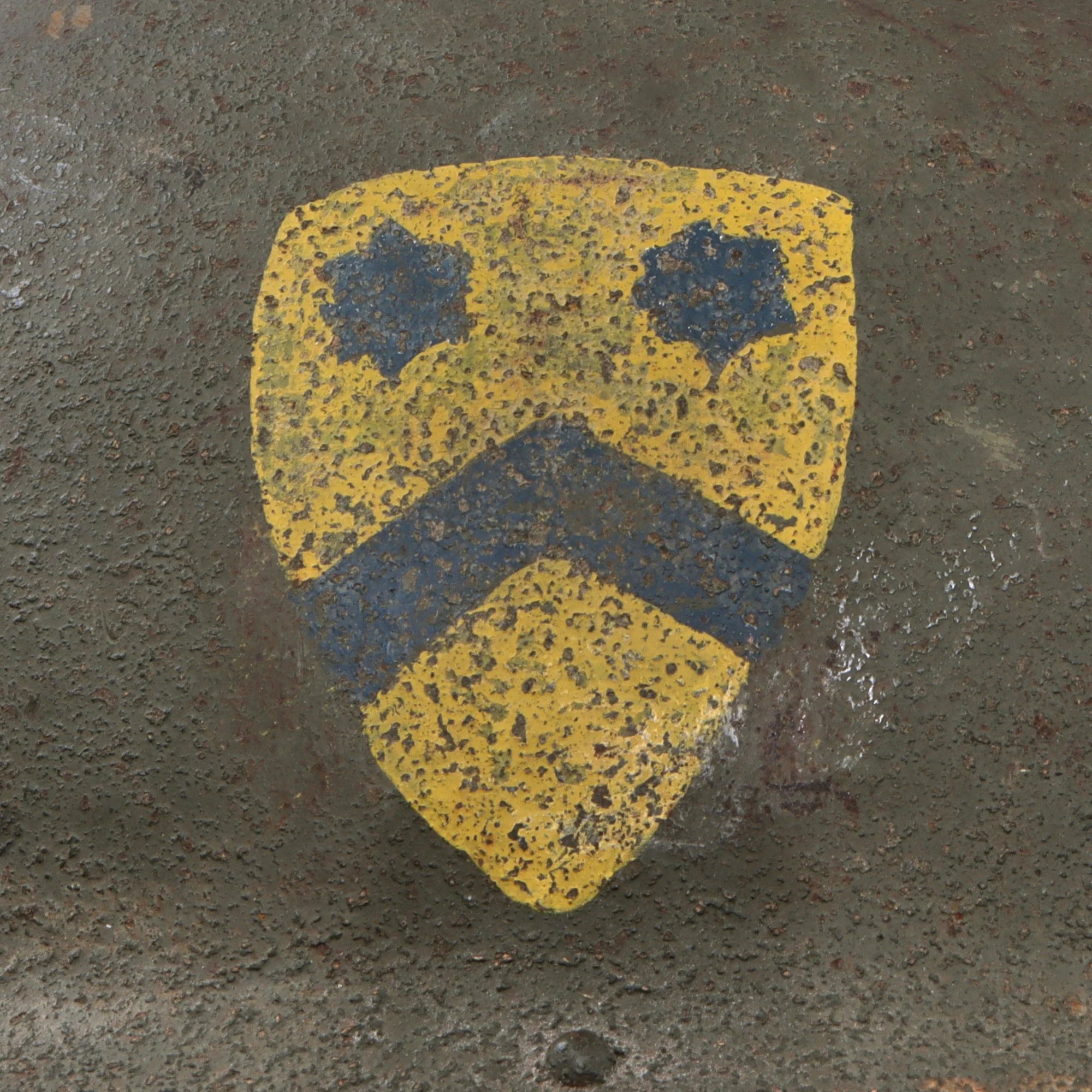 Original U.S. WWII Ford Island Military Police M1917A1 Kelly Helmet with Textured Paint & Liner — image 5