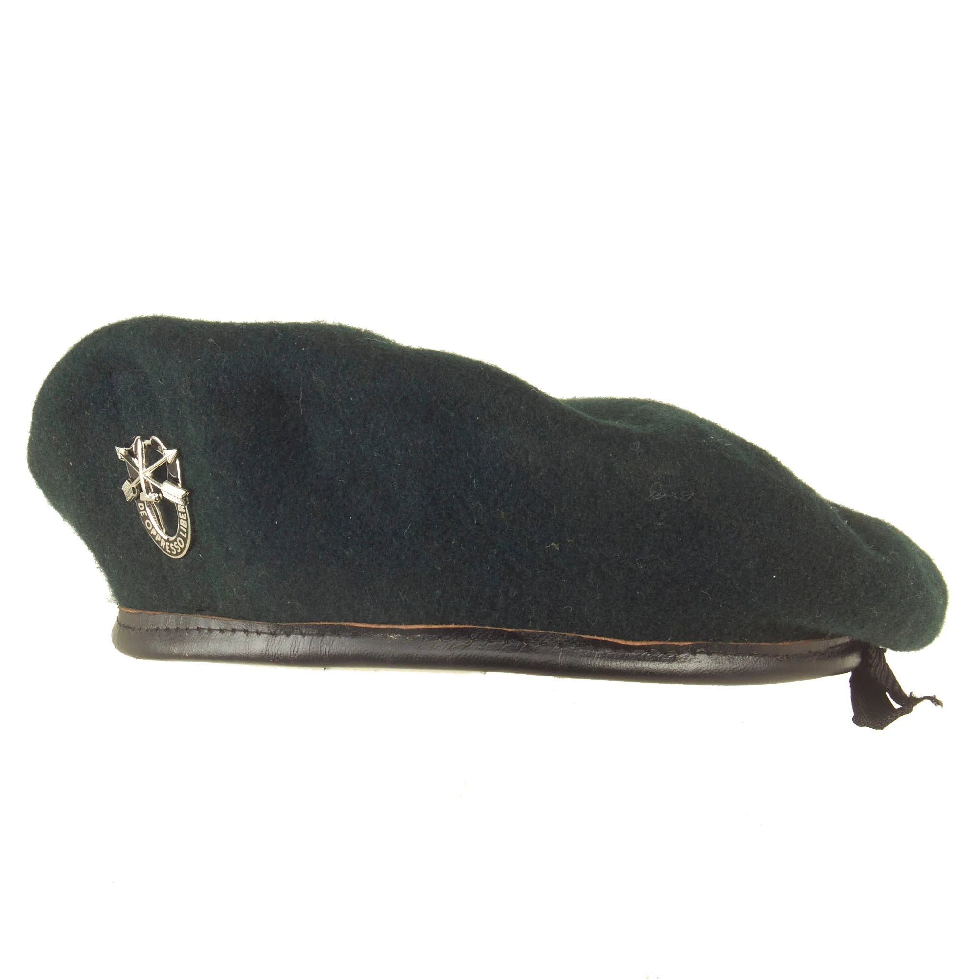 Original U.S. Vietnam War 1972 Dated Canadian Made Rifle Green Beret With De Oppresso Liber Badge and No Flash Denoting 'Unassigned' - Size 6 ¼ — image 5